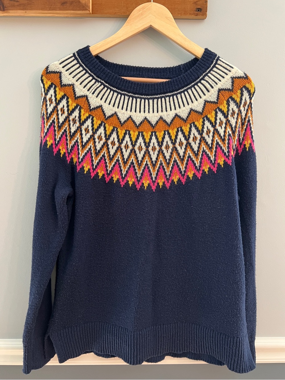 Old Navy Navy Fair Isle Nordic Print Crewneck Sweater Medium